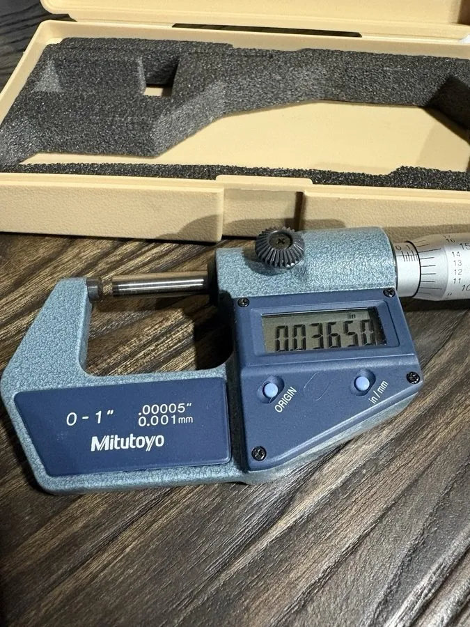 Микрометр Mitutoyo 293-765-30 Digital Micrometer with Case 0-1'' .00005'' 0.001m