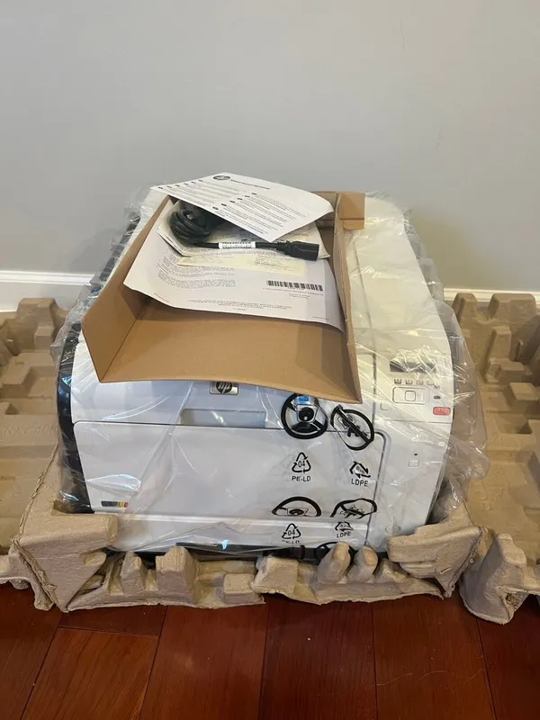 Лазерный принтер HP LaserJet Pro 400 Color M451dw Wireless Network Laser Printer