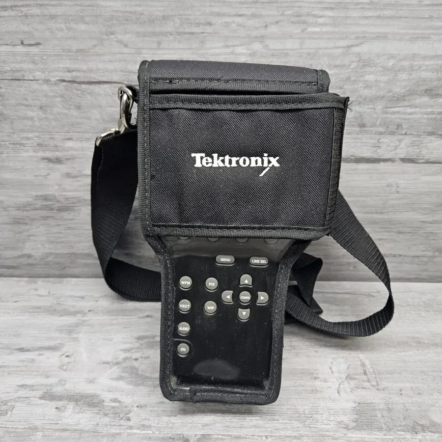 Тестер TEKTRONIX WFM90D PORTABLE HANDHELD VECTORSCOPE WAVEFORM MONITOTR