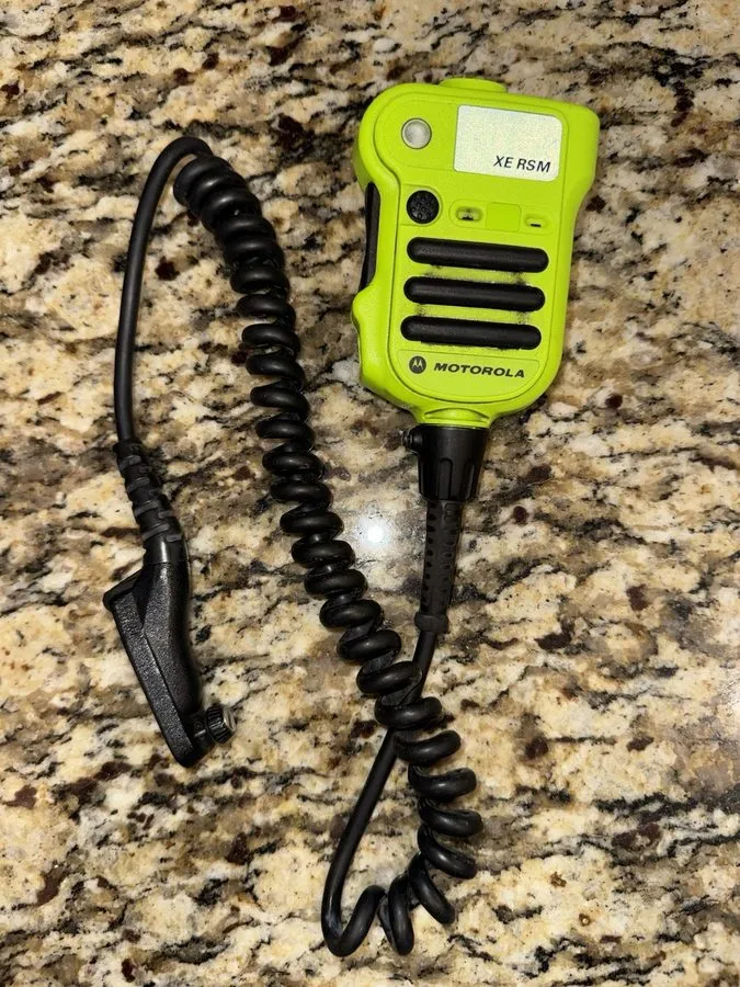Выносной микрофон Motorola XE RSM NNTN8203A Remote Speaker Microphone