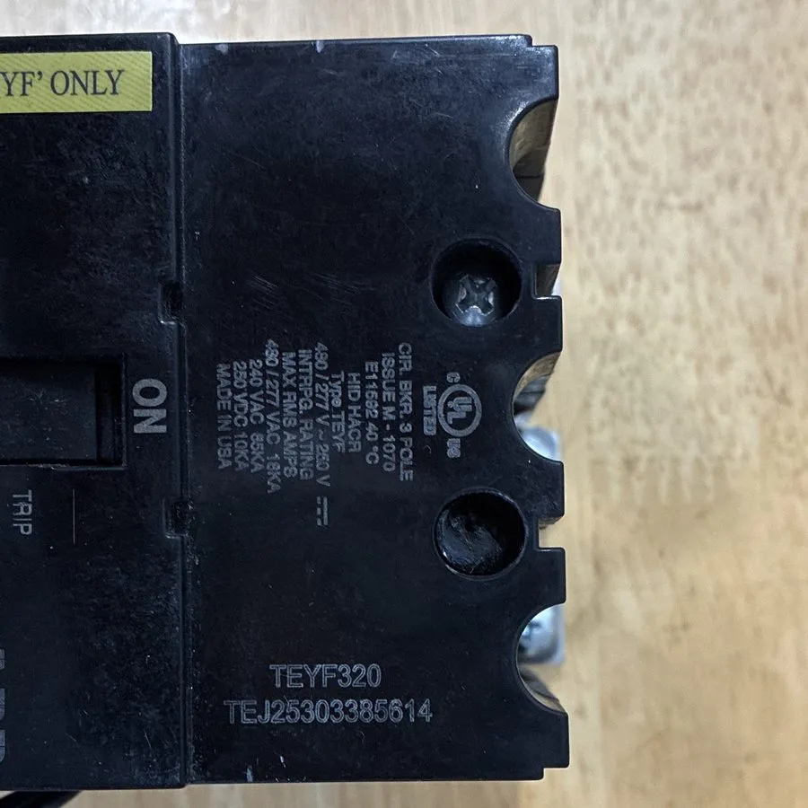 Автоматический выключатель ABB TEYF320 3-Pole 20A 480V Circuit Breaker with 120v