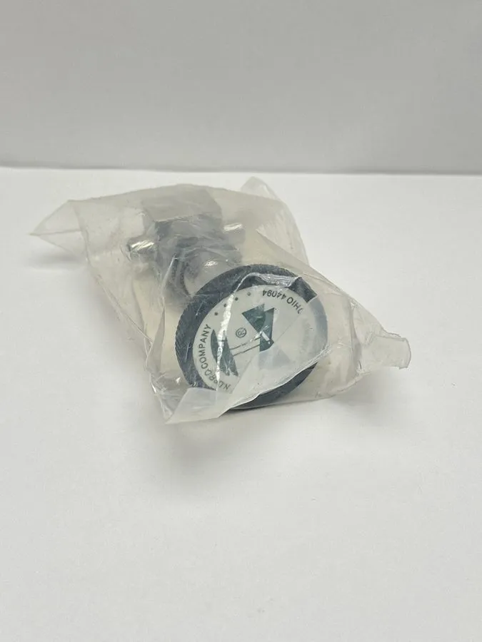 Клапан Swagelok SS-4BW-TW Bellows-Sealed Valve, 316 SS, 1/4 x 3/8 in Weld — фото лота 2