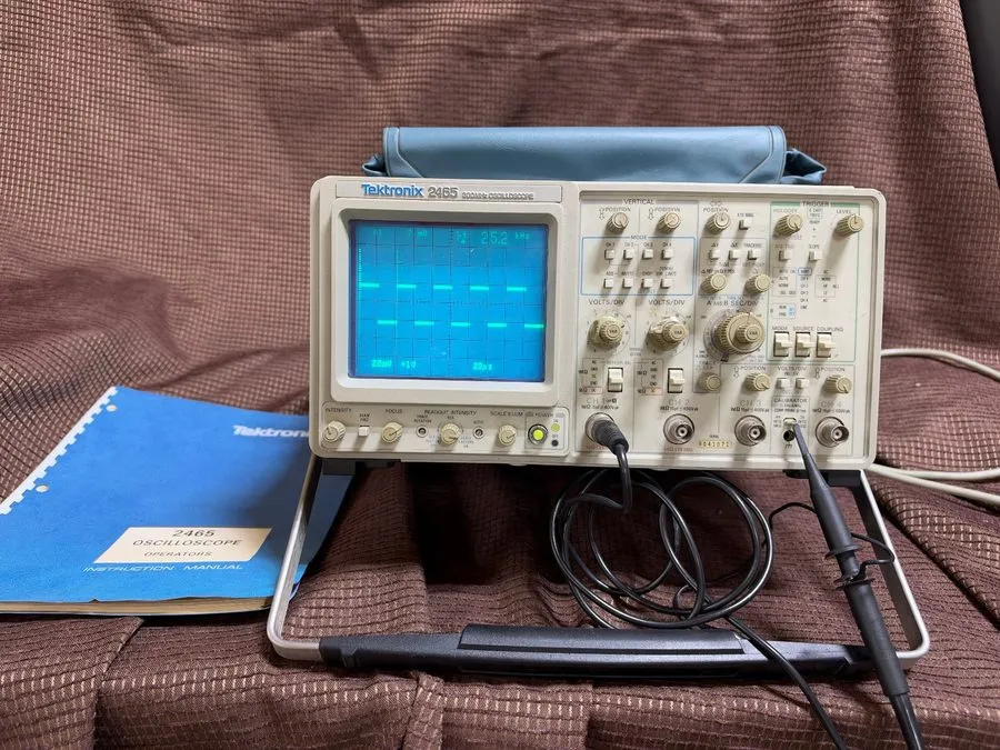 Осциллограф Calibrated TEKTRONIX 2465 300MHz 4 Channel OSCILLOSCOPE — фото лота 1