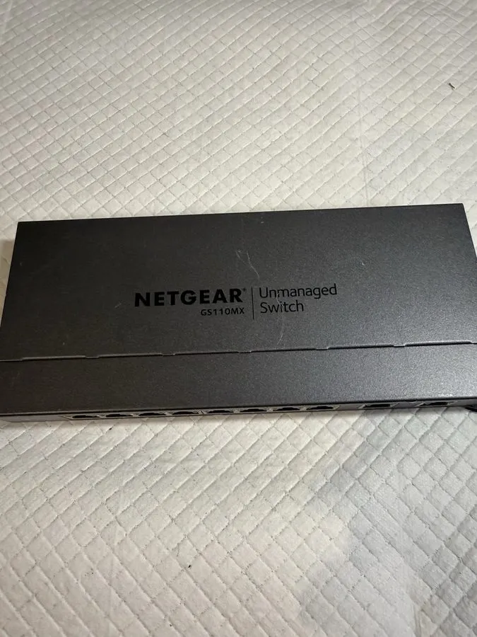 Коммутатор NETGEAR GS110MX 10-Port Unmanaged Ethernet Switch 2x 10G Multi-Gig 8x