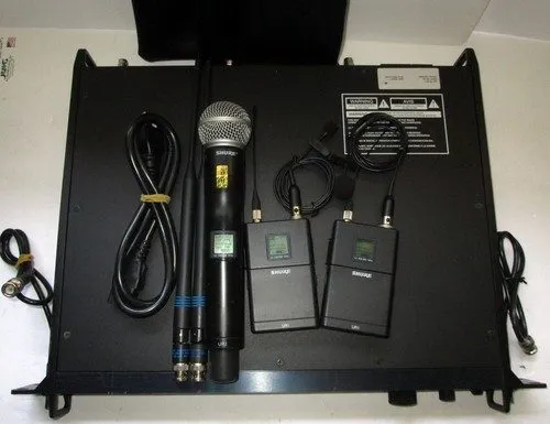 Радиосистема SHURE UR4D-L3 638-698 MHz, 1 x UR2 SM58, 2 x UR1 MX150B/C Wireless 