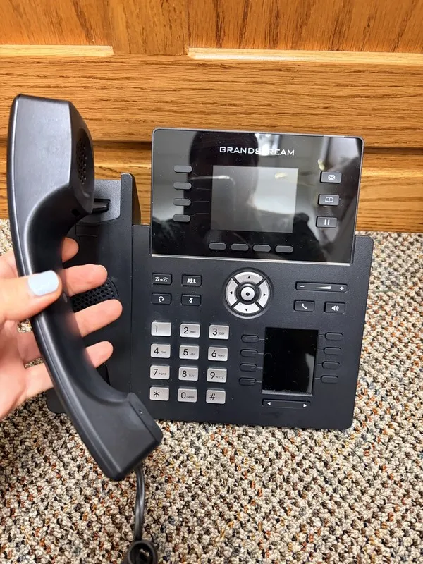 IP-телефон Grandstream GRP2614 4-Line 4 SIP Gigabit Office POE IP Phone