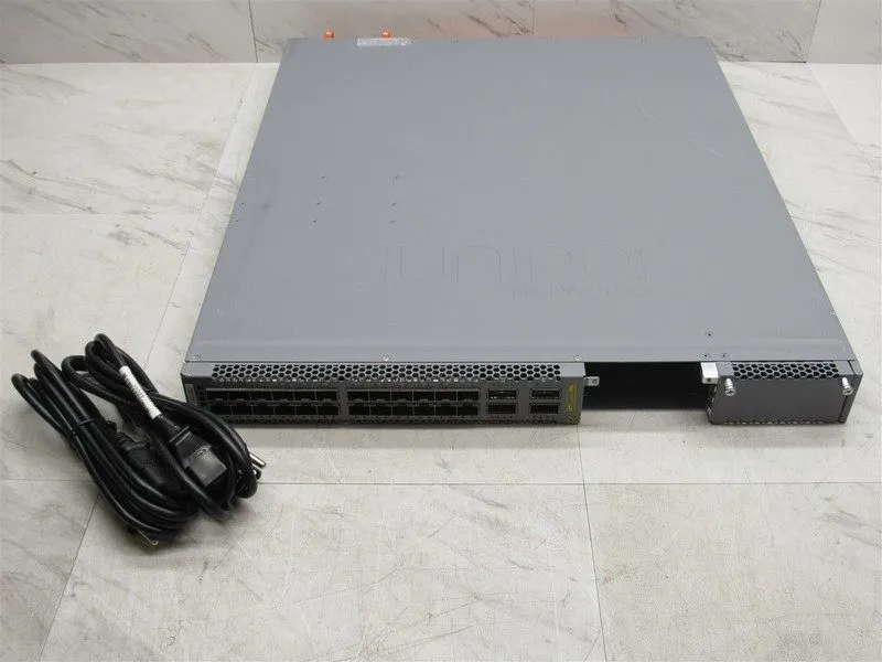 Коммутатор Juniper EX4600-40F-AFO 24-Port 10GbE SFP+ Switch & 4 x QSFP 2 x JPSU-