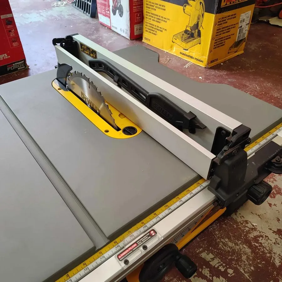 Оборудование ЧПУ DEWALT DWE7491RSR 10" Jobsite Table Saw Blemished No stand