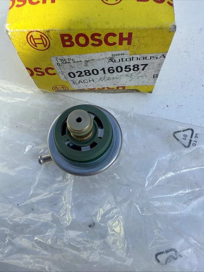 Трубопроводная арматура Mercedes FUEL INJECTION PRESSURE REGULATOR BOSCH 0280160