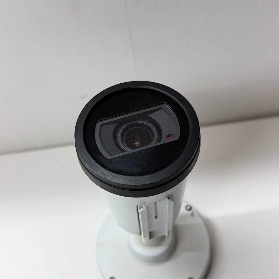 Камера AXIS P1435-LE EU P/N: 6777-001-01 COMMUNICATION NETWORK CAMERA — фото лота 1