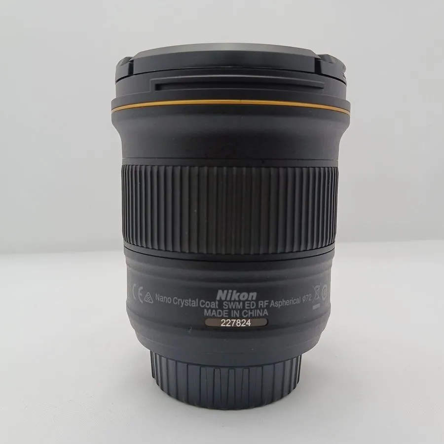 Объектив Nikon AF-S DX NIKKOR 35mm f/1.8G Lens