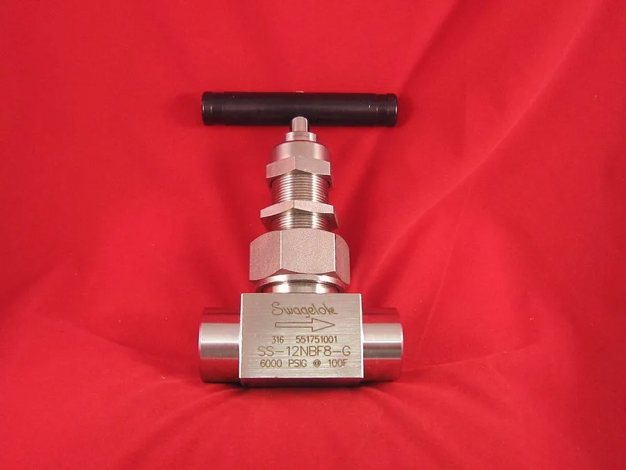 Клапан Swagelok SS-12NBF8-G high-pressure needle valve shipping