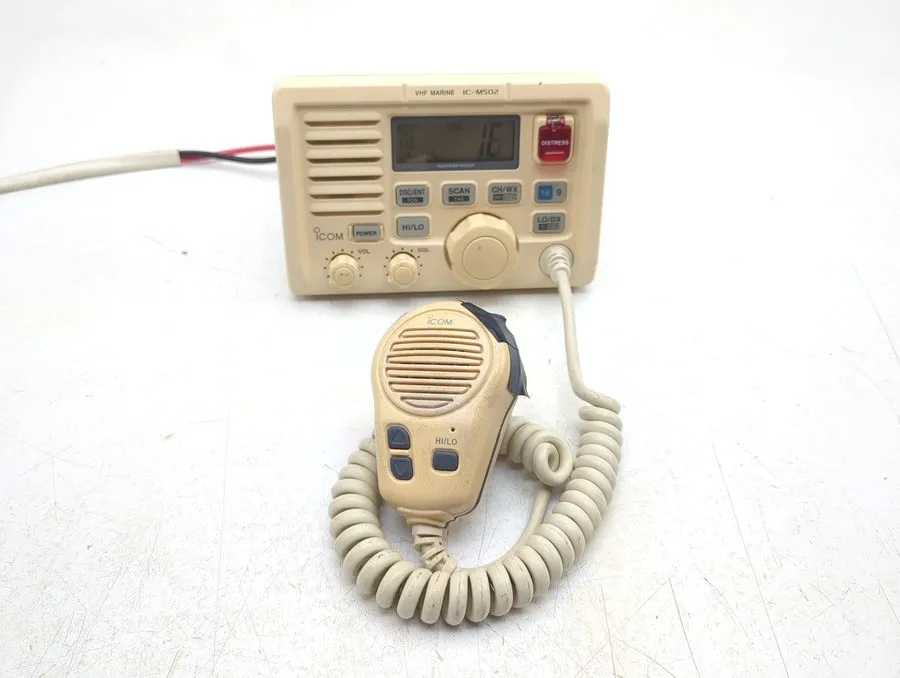 Радиостанция ICOM VHF MARINE BOAT RADIO TRANSCEIVER IC-M502 A W/ HM-144B FIST MI