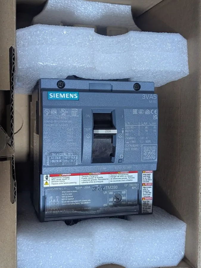Автоматический выключатель Siemens 3VA5220-5EC31-0AA0 Circuit Breaker 200A 3-Pol — фото лота 2
