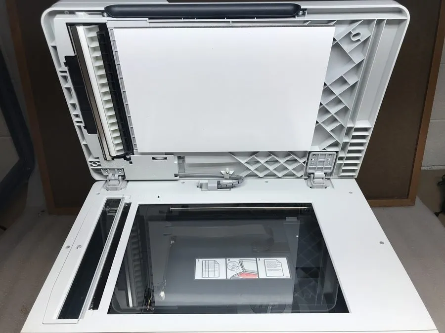 Лазерный принтер HP Color LaserJet CM1312NFI MFP All-In-One Laser Printer