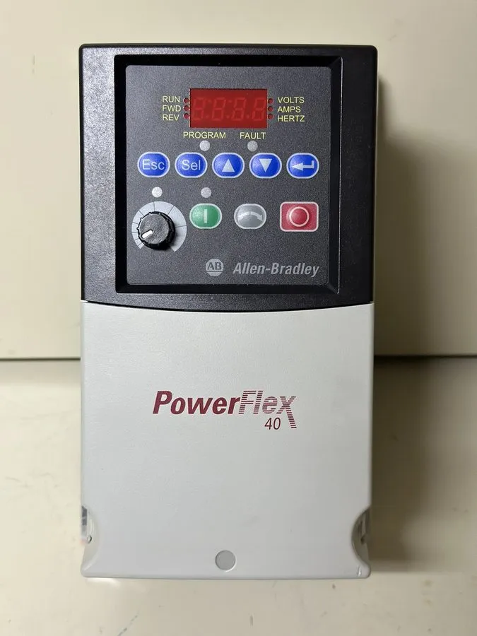 Частотный преобразователь Allen-Bradley PowerFlex 40 22B-D6P0H204 3HP 380-480V 3 — фото лота 1