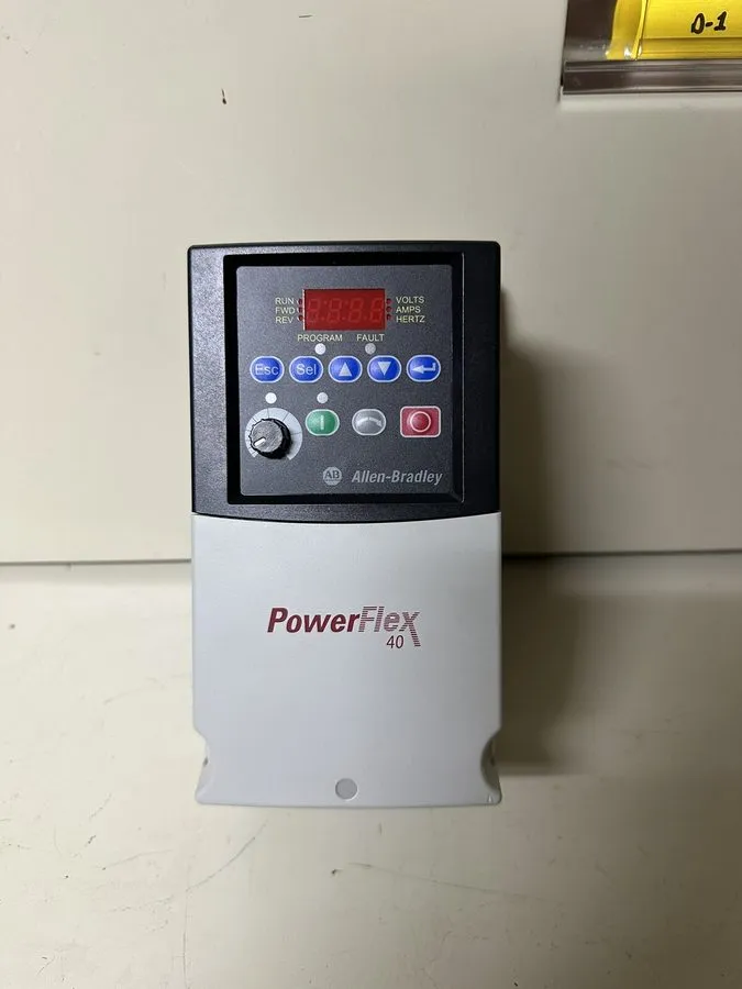 Частотный преобразователь Allen-Bradley PowerFlex 40 22B-D6P0H204 3HP 380-480V 3 — фото лота 2