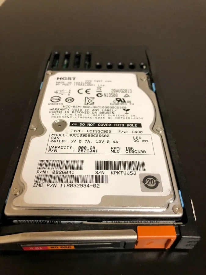 Жёсткий диск EMC 005051873 1.2TB 10K 520BPS 2.5" SAS HDD VMAX 10K 20K 40K Hard D