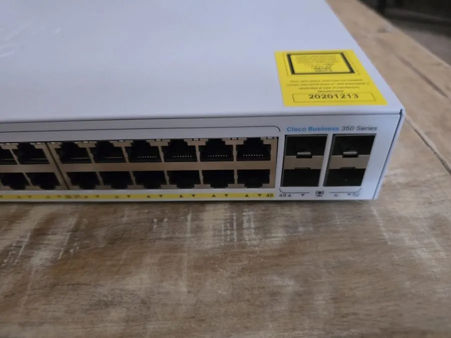 Коммутатор Cisco CBS350-48P-4G 48-Port Gigabit PoE+ Managed Switch 370W 4x SFP — фото лота 1