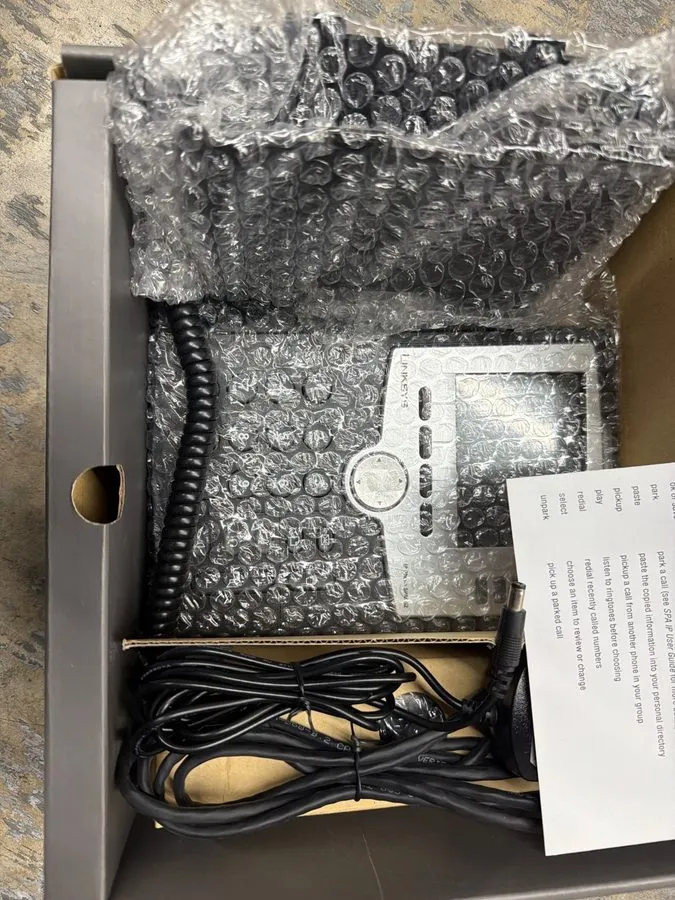 IP-телефон "NEW" Linksys SPA962-NA 6-Line Telephone with 2Port Ethernet Switch ( — фото лота 1