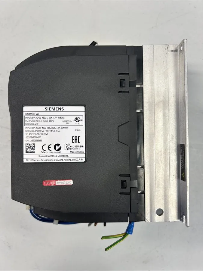 Частотный преобразователь 6SL3210-5BE13-7CV0 SIEMENS SINAMICS V20 INVERTER; 0.37