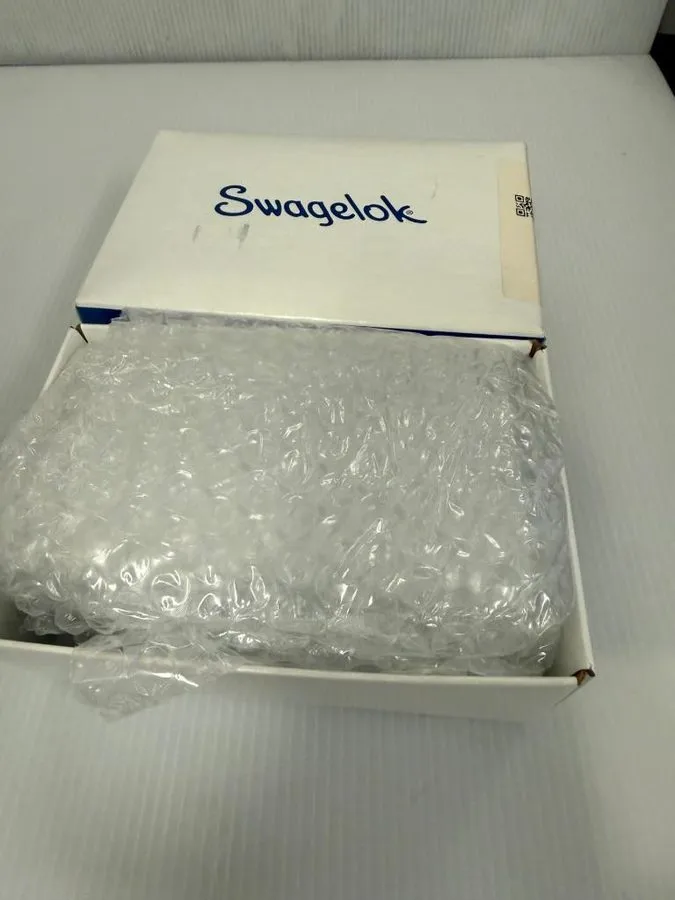 Разъём 3/4" Tube x 1" MNPT 316ss Male Connector Fitting Swagelok SS-1210-1-16