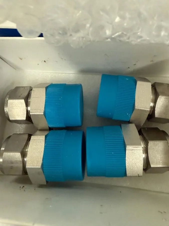 Разъём 3/4" Tube x 1" MNPT 316ss Male Connector Fitting Swagelok SS-1210-1-16 — фото лота 3