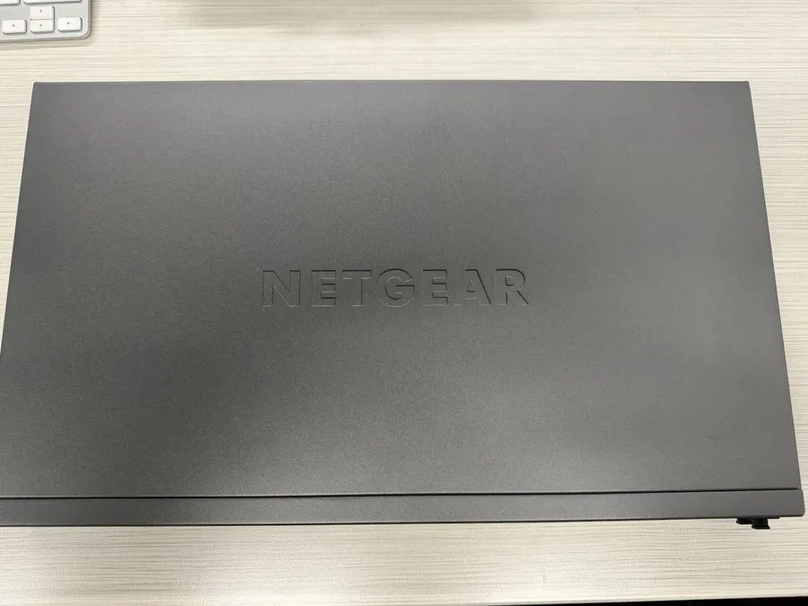 Коммутатор NETGEAR Prosafe GS724TP v2 24 Port Gigabit Managed Switch with PoE — фото лота 2