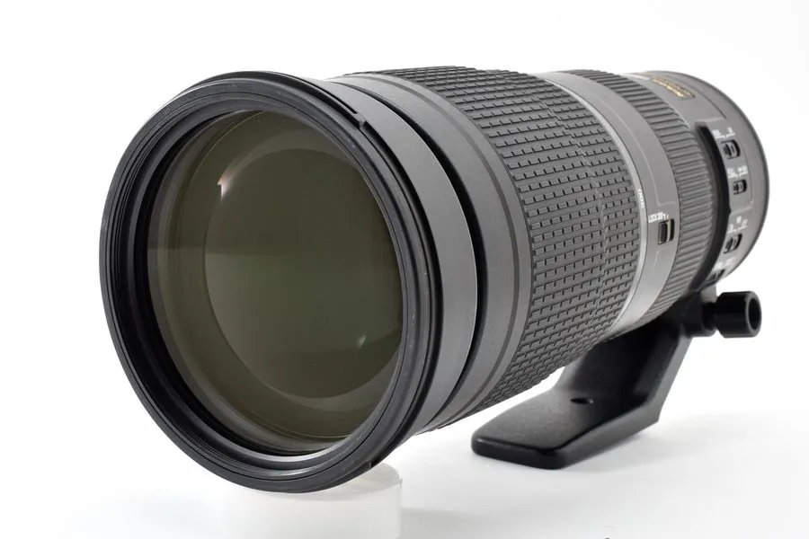 Объектив Nikon 200-500mm f/5.6E AF-S NIKKOR ED VR Lens, Works Perfectly