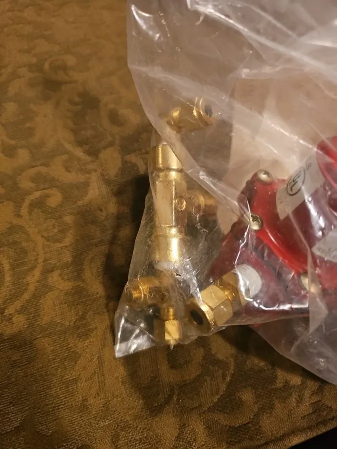 Трубопроводная арматура Fisher FS-67CW-684 LP Gas Regulator PRV002R Kit Made+ — фото лота 1