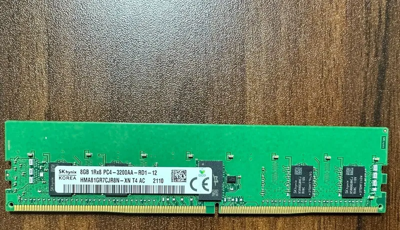 Модуль памяти SK Hynix 8GB 3200MHz DDR4 RDIMM PC4-3200AA RAM HMA81GR7CJR8N-XN