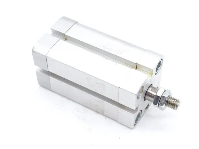 Пневмоцилиндр FESTO ADN-25-40-A-P-A PNEUMATIC CYLINDER