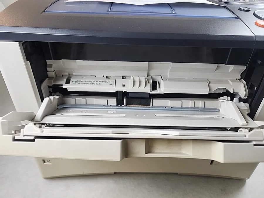 Лазерный принтер Kyocera Ecosys FS-2020D Workgroup Monochrome Laser Printer -OFF — фото лота 2