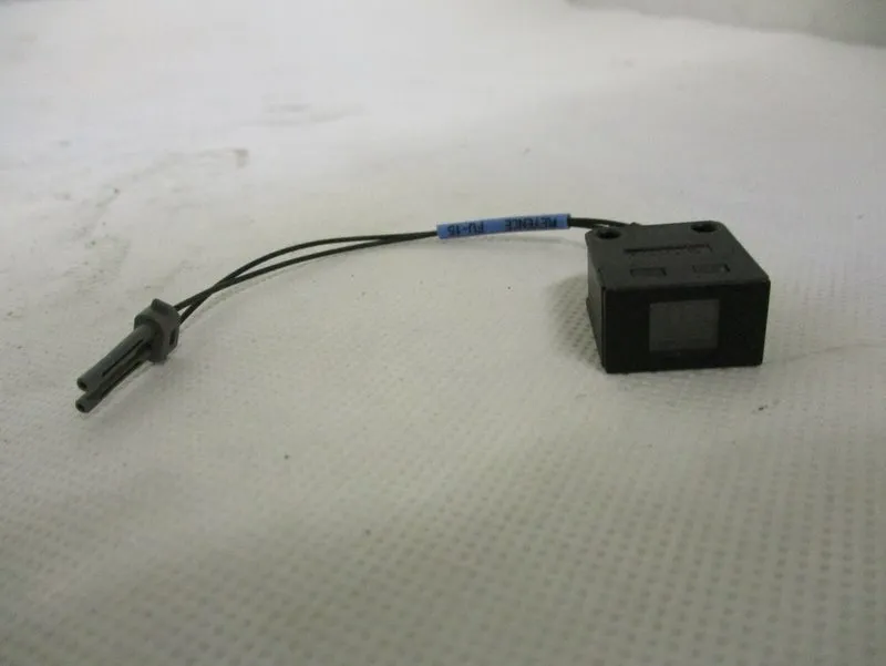 Датчик keyence FS-V21R Fiber Optic Sensor Amplifier