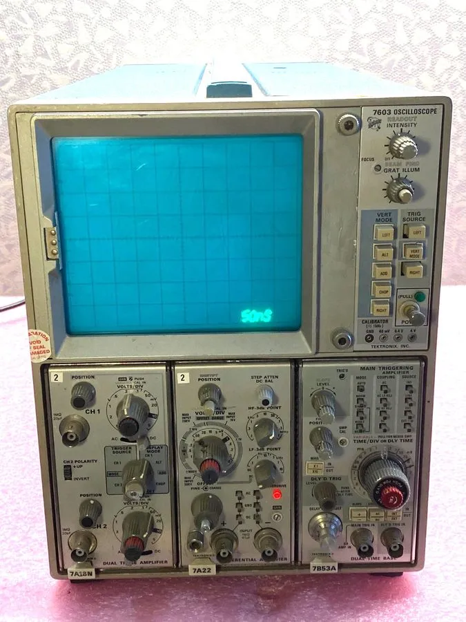Осциллограф TEKTRONIX 7603 OSCILLOSCOPE WITH 7A18N, 7A22 AND 7B53A MODULES