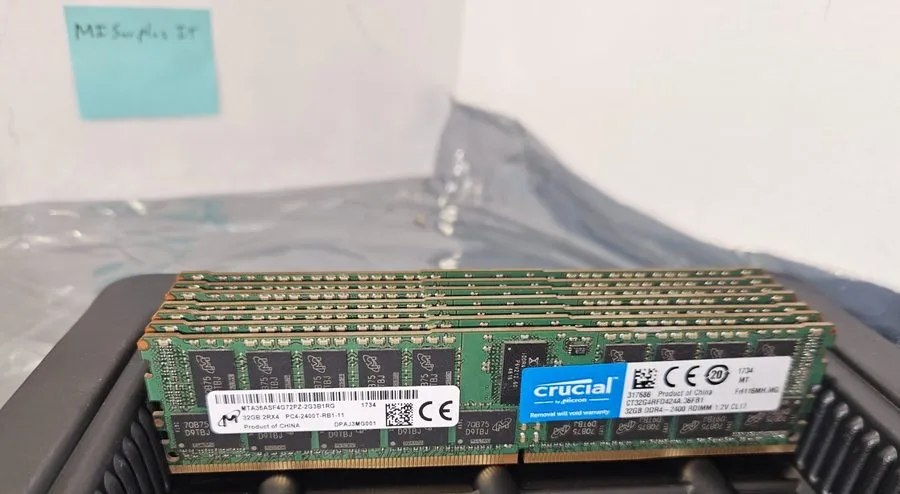 Модуль памяти Crucial CT32G4RFD424A.36FB1 32GB 2Rx4 PC4-2400T PC4-19200R RDIMM M