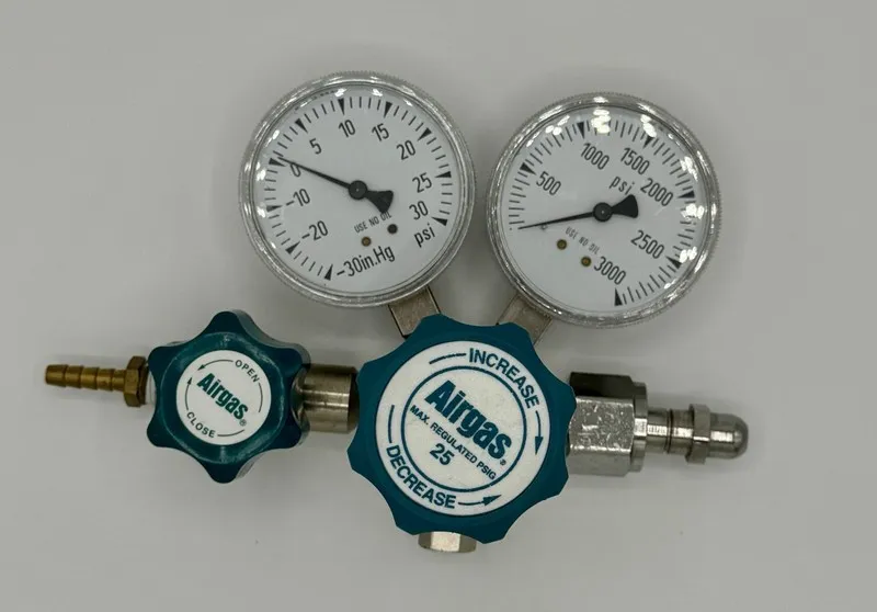 Трубопроводная арматура Airgas Stainless Steel Pressure Regulator Y11-D244A Spec