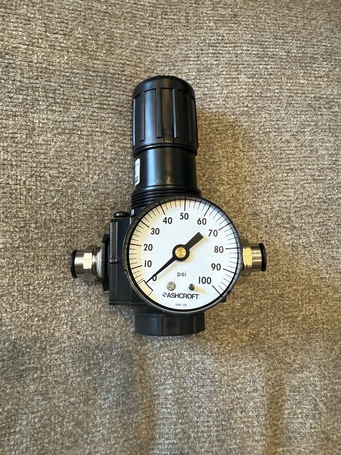 Трубопроводная арматура Speedaire 4Zm22A Air Pressure Regulator 1/2" NPT 220CFM