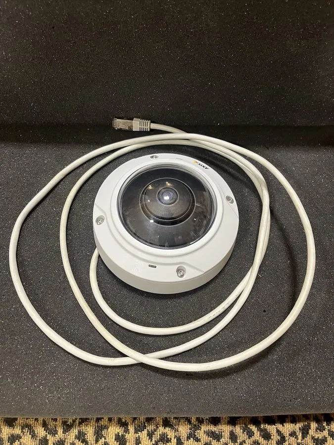 Камера AXIS Communications AXIS M3007-PV Fixed Dome Network Camera Indoor 180/36