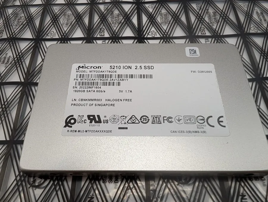 SSD-накопитель MTFDDAK1T9QDE Micron 5210 ION Series 1.92TB SATA 6Gb/s QLC 2.5in  — фото лота 2