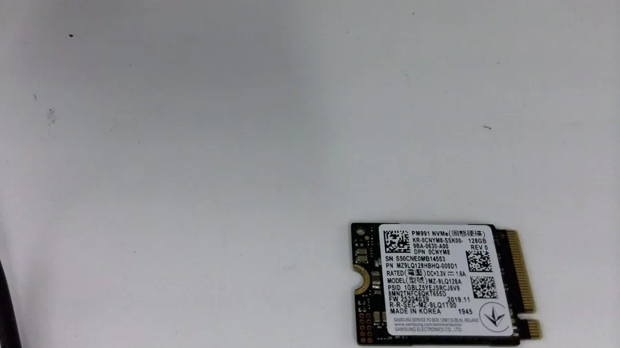 SSD-накопитель Samsung PM991 128GB M.2 2230 NVMe M.2 SSD Black MZ-9LQ128A