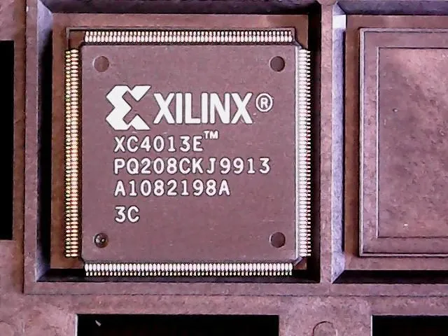 Микросхема ПЛИС XILINX XC2S150-5PQ208I QFP-208 Spartan-II 2.5V FPGA IC