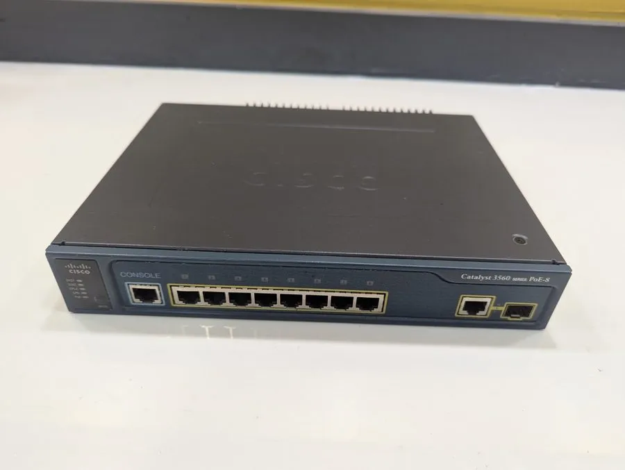Коммутатор Cisco WS-C3560- -S 8-Port Fast Ethernet PoE Switch w/ Power Cord