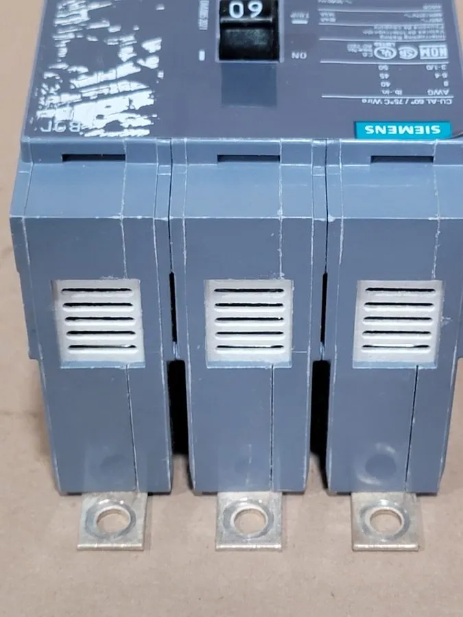 Автоматический выключатель Siemens BQD360 60A, 480V AC Molded Case Circuit Break