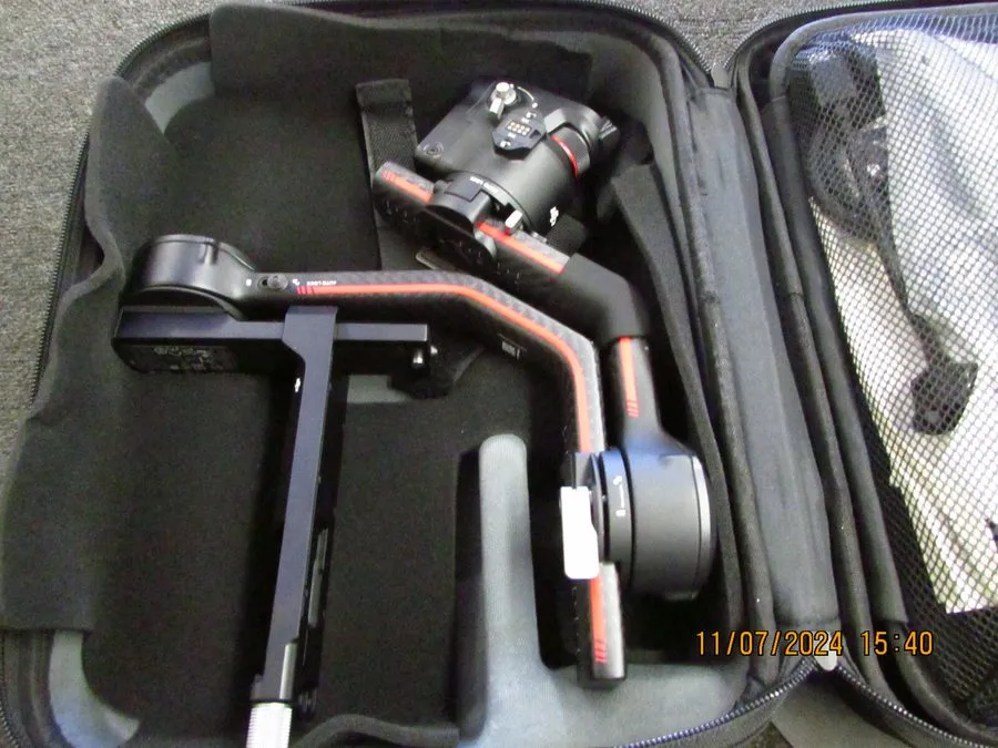 Фотокамера DJI RS 3 Handheld Professional Gimbal (CP.RN.00000216.01)