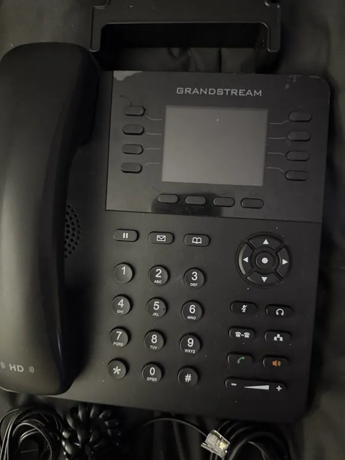 LOT 2 : Grandstream GXP2135 Black IP Phone 8-Line PoE Bluetooth Speakerphone