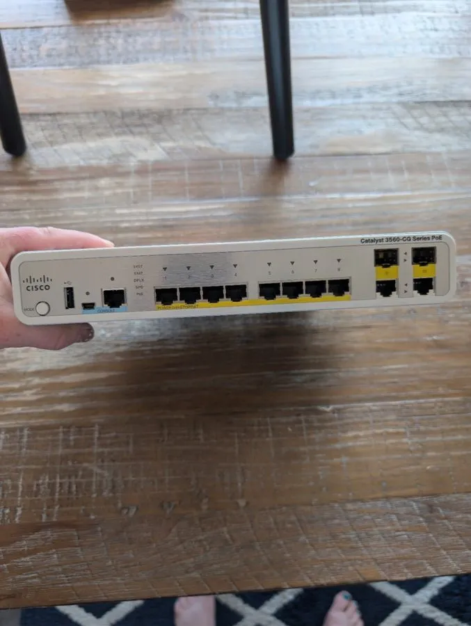 Коммутатор Cisco Catalyst WS-C3560CG- -S 8-Port PoE Gigabit Managed Switch