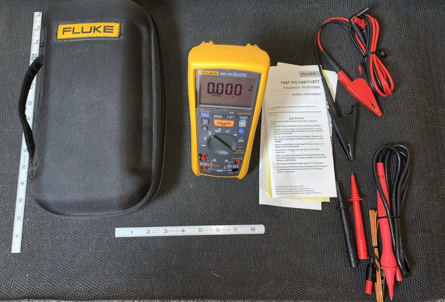 Мультиметр Fluke 1587FC True-RMS Megohmmeter/Insulation Resistance Tester and Mu