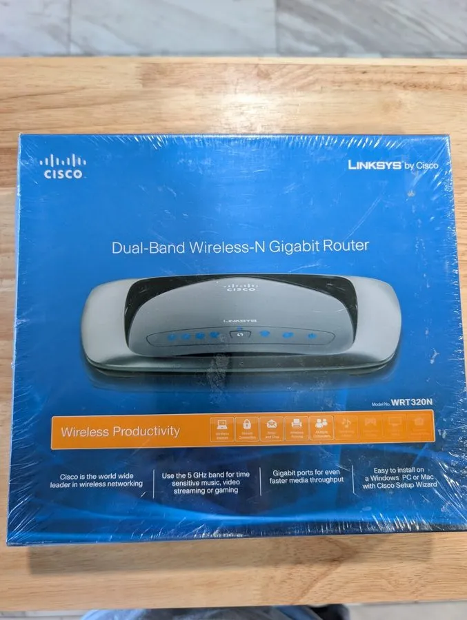 Маршрутизатор Cisco Linksys WRT320N Dual-Band WiFi 4 Port Wireless-N Gigabit Rou