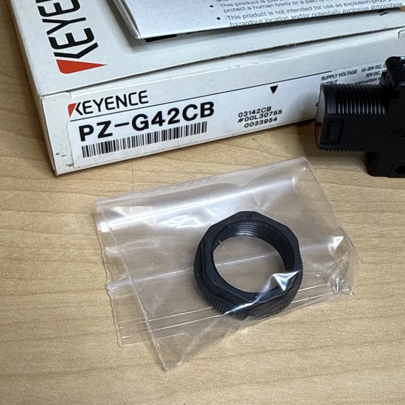Фотоэлектрический датчик KEYENCE PZ-G42CB Photoelectric Sensor — фото лота 2